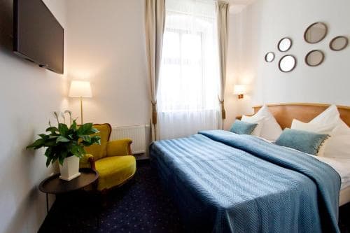Hotel Bugatti