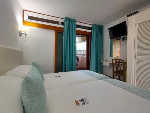 Apartamentos El Paseo