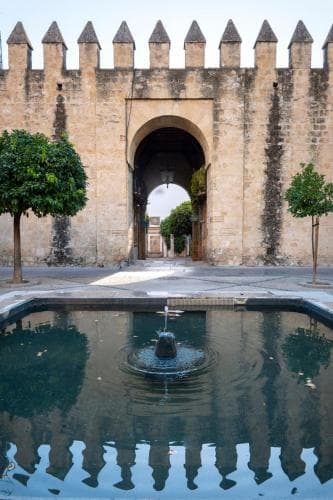 Puerta De La Luna
