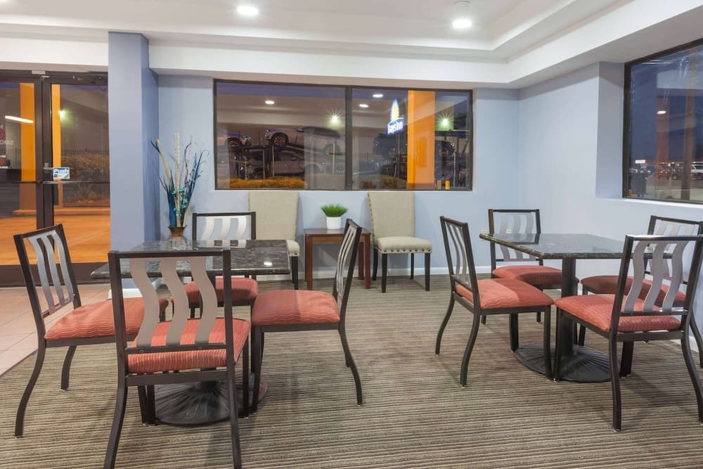 Days Inn Clinton