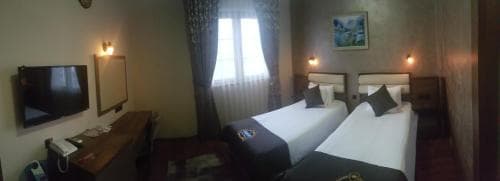 Abi Hotel