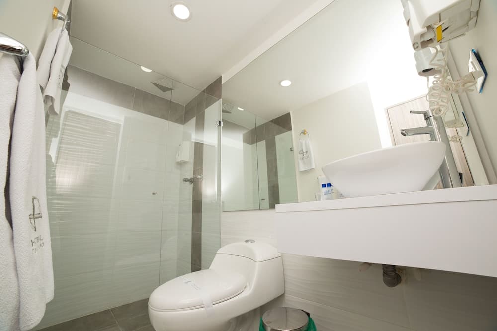 Aparta Suites Torre Poblado