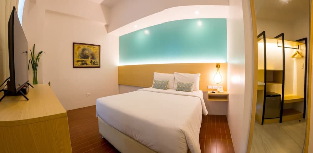 Allure Hotel & Suites