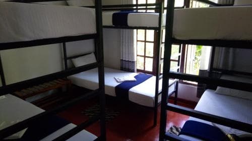 Remos Restaurant & Hostel