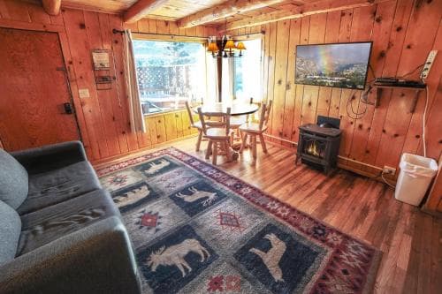 Lazy R Cottages