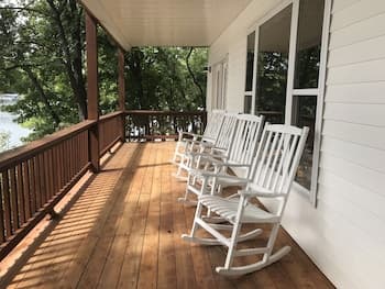Bass & Baskets Bed & Breakfast