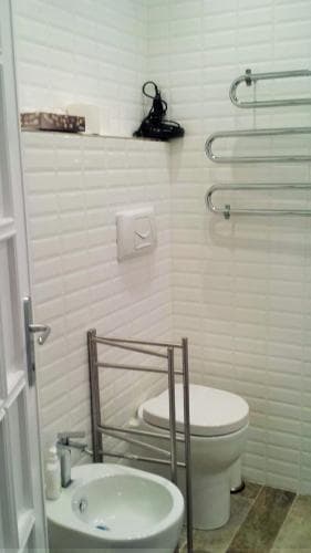 Emis Guest House