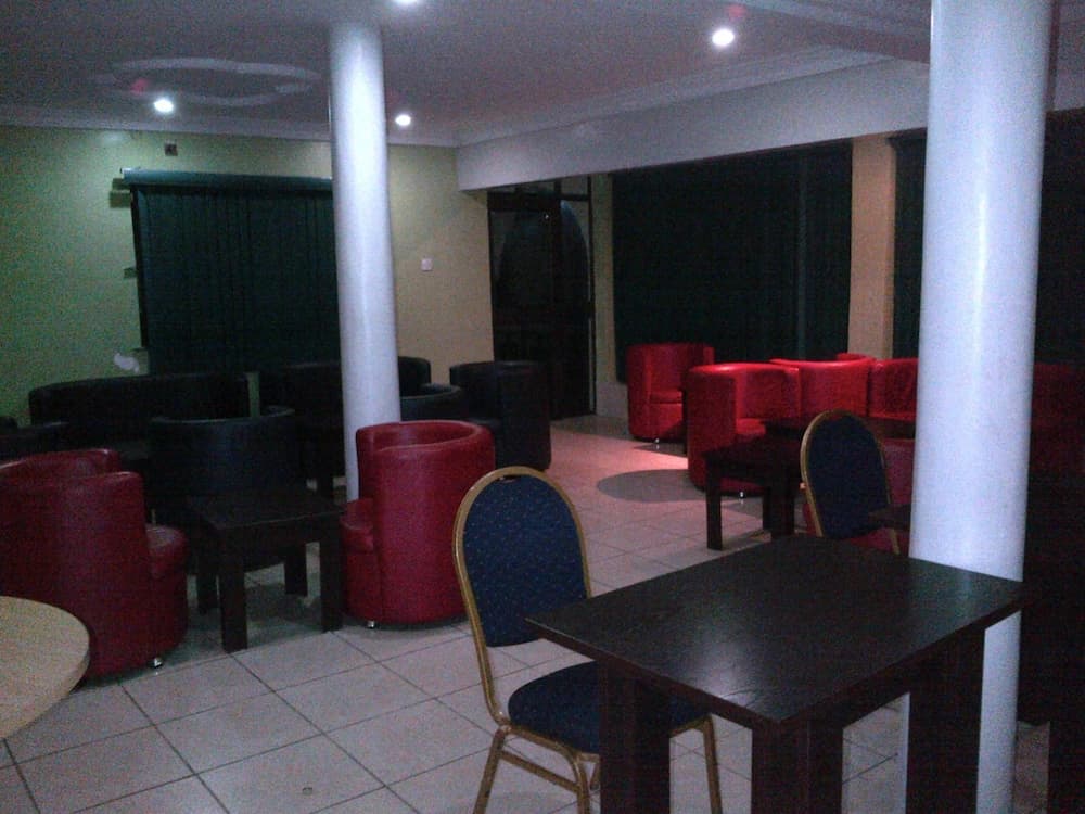 Hotel Exotic
