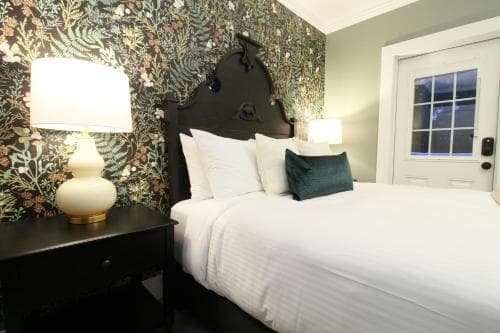 The Bartlett Inn