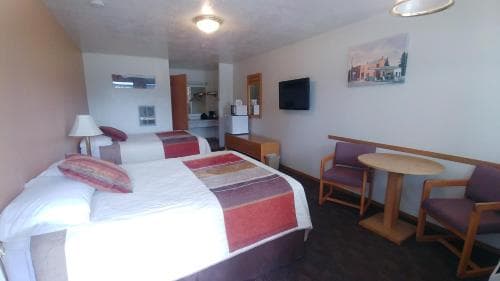 Blue Pine Motel