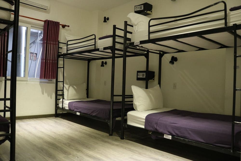 Suite Backpackers Inn