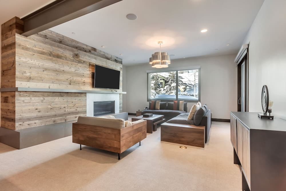 Luxury Five Bedroom Private Home with stunning Park City views home