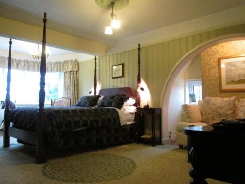 Crossways House
