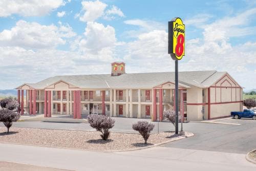 Super 8 Van Horn