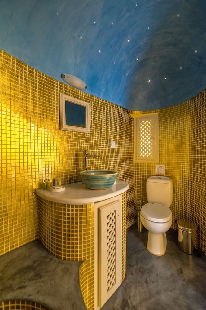 Chroma Suites