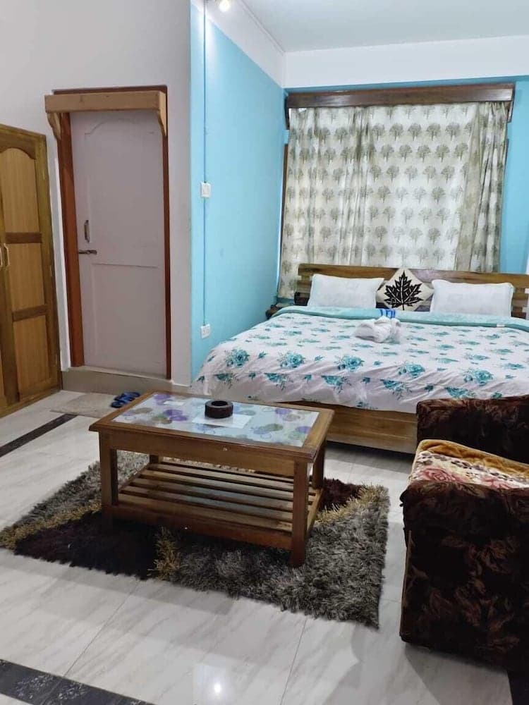 Hotel White Tara
