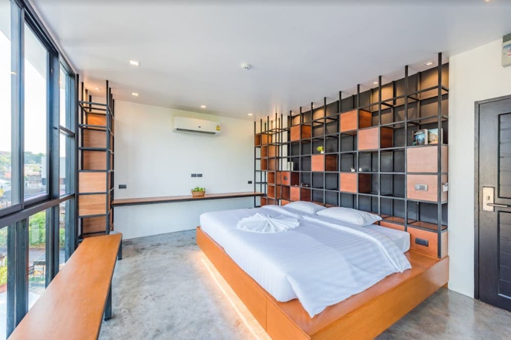 Book a Bed Poshtel - SHA Plus