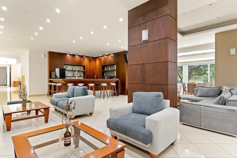 Stefania Hotel