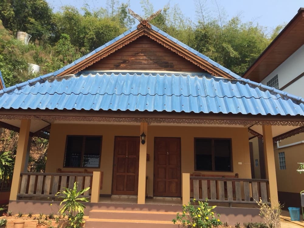 Khumsuk Resort