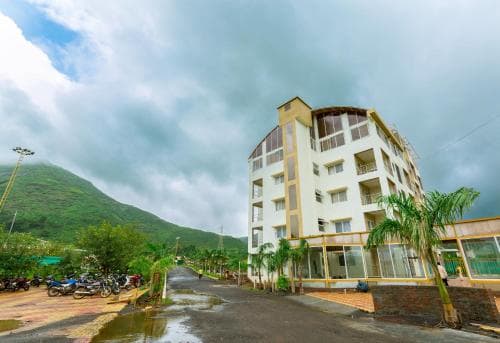 Palette - Bodh Valley Resort