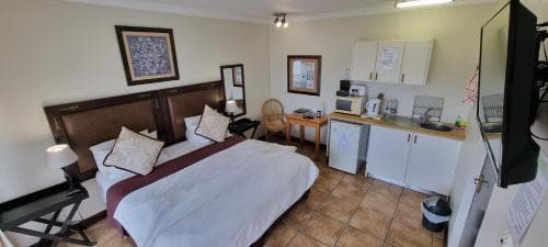 Lagoon Lodge