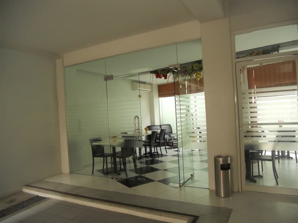 Cinfandel Suites