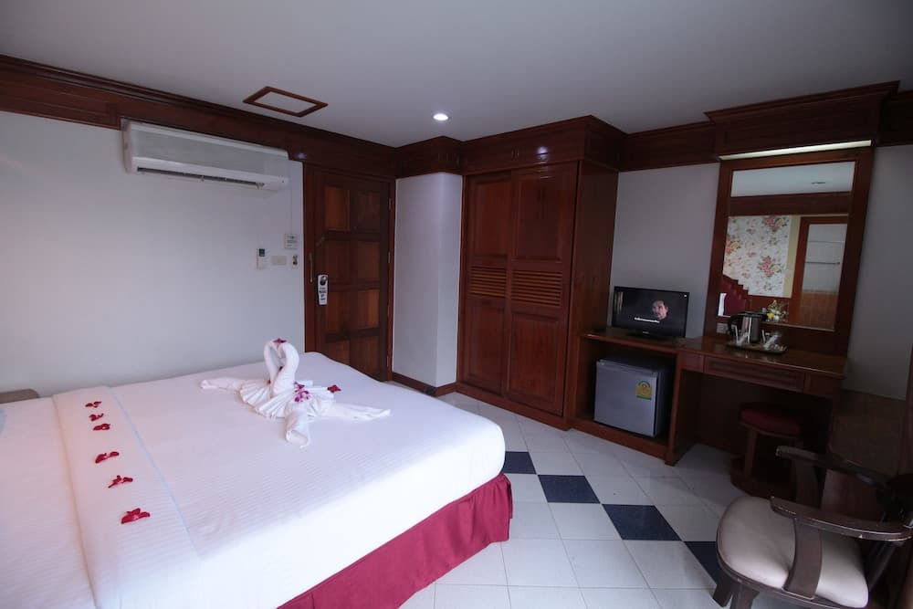 Taj Phuket Inn