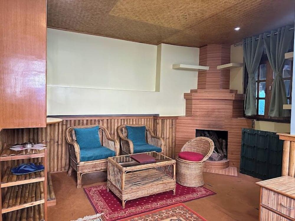 Hotel Ravongla Star