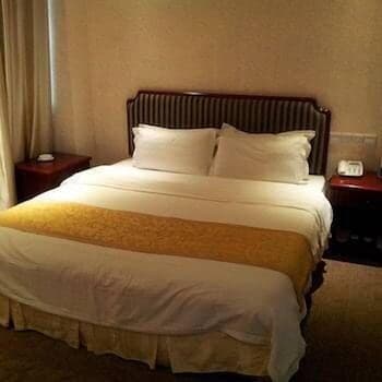 Yuanfeng Hotel
