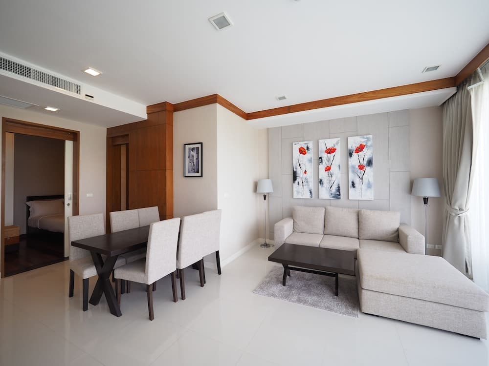 Q Conzept Condominium