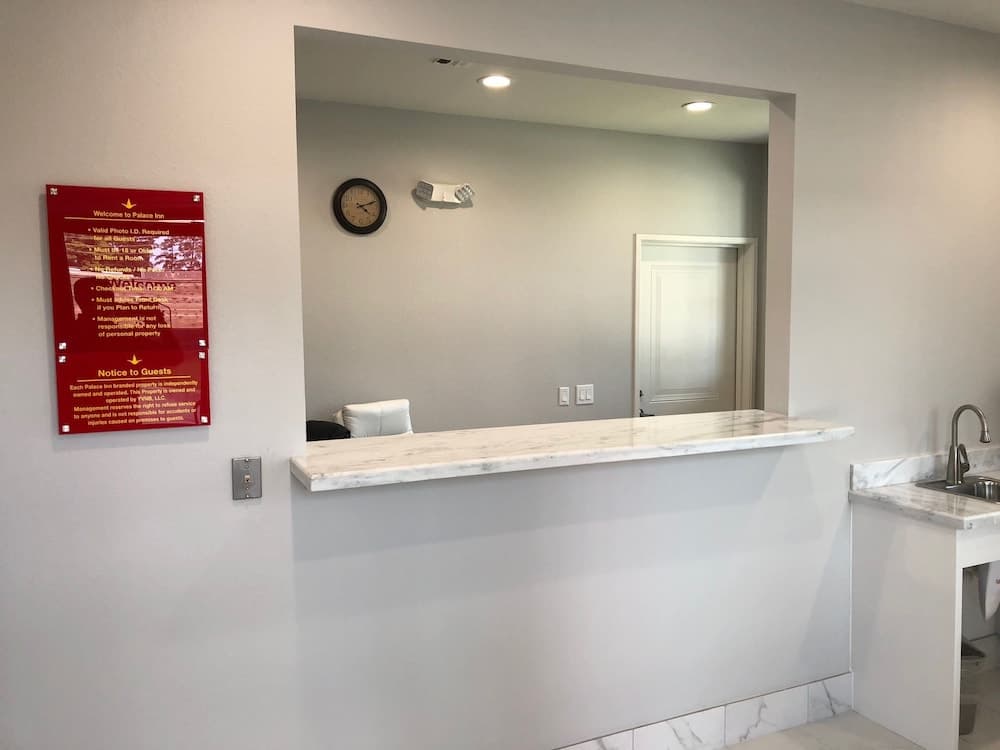 Palace Inn Conroe