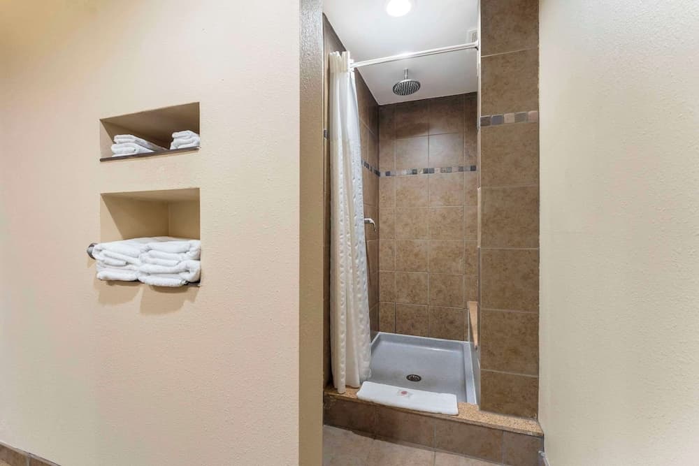 Comfort Suites Monaca