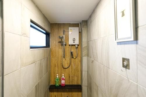 @25 Hostel