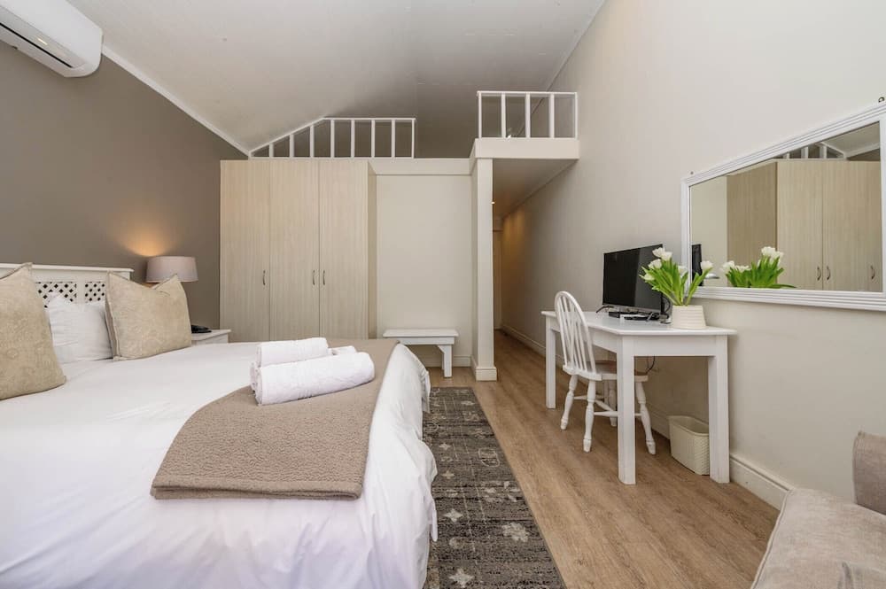First Avenue Guesthouse