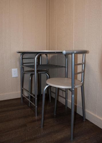 7 Oaks Lodging