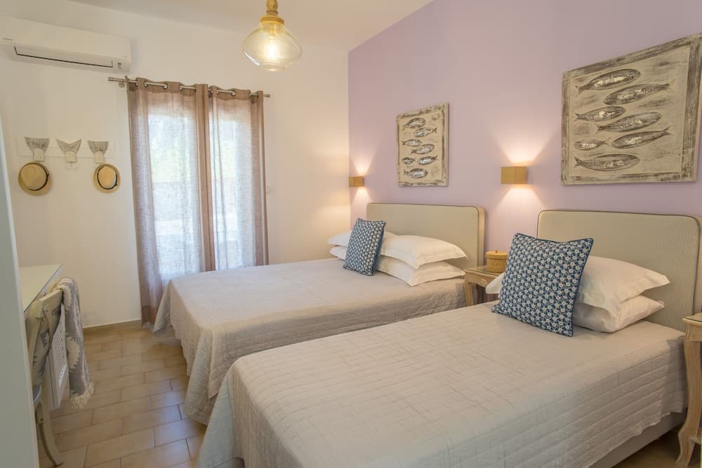 Hotel and Studios Cyclades