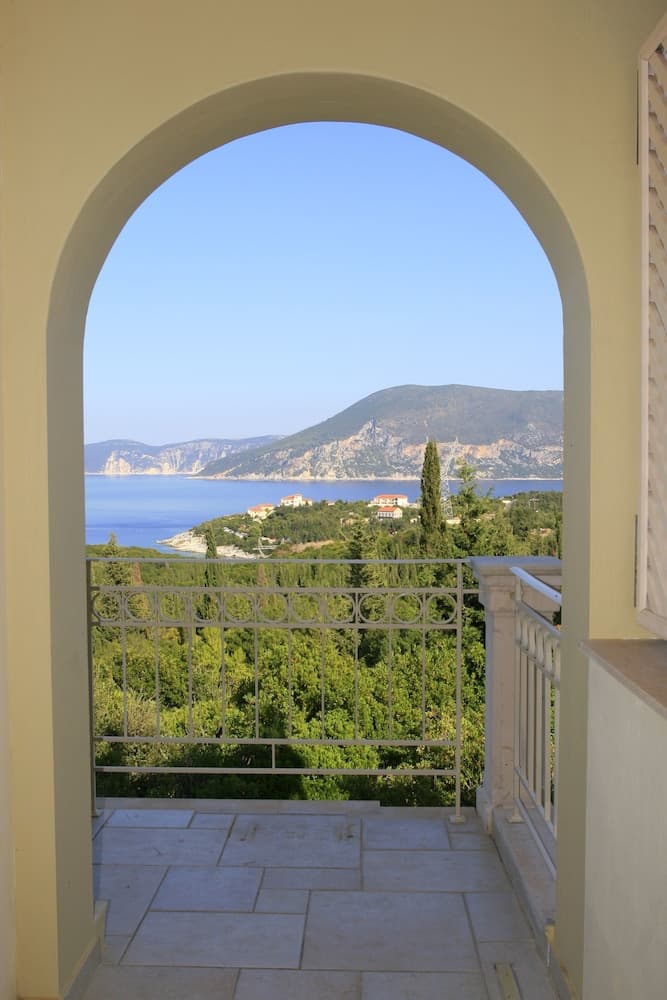 Almyra Hotel