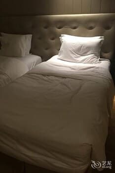 Nvshen Hotel