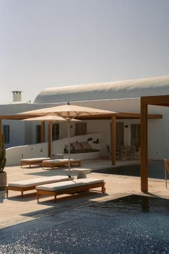 Black Rose Suites