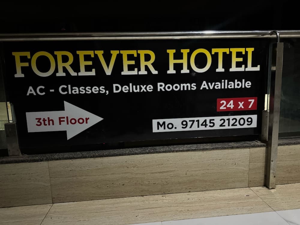 FOREVAR HOTEL