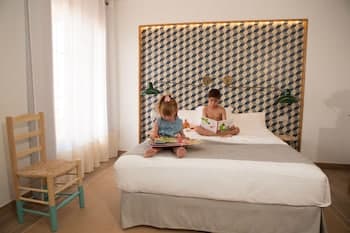 Hotel Miralles