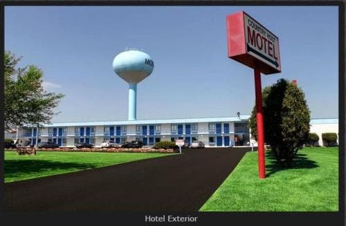 Country Host Motel