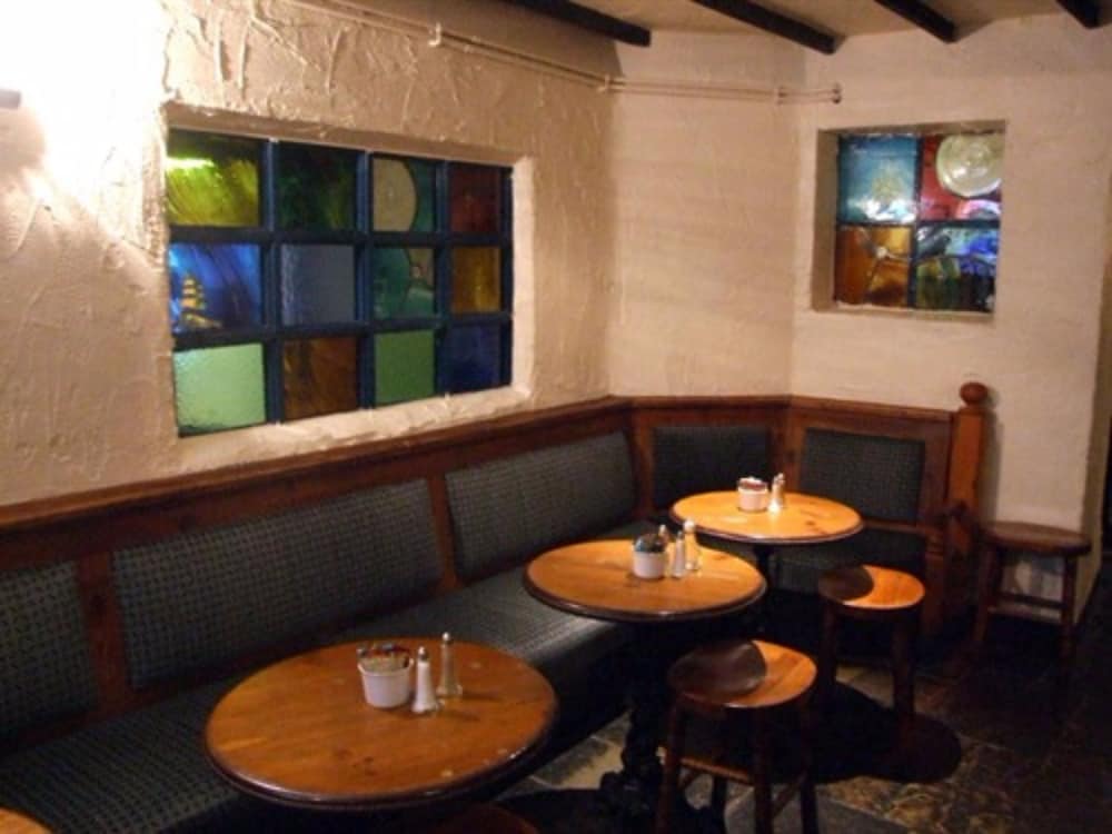 Dobbins Inn