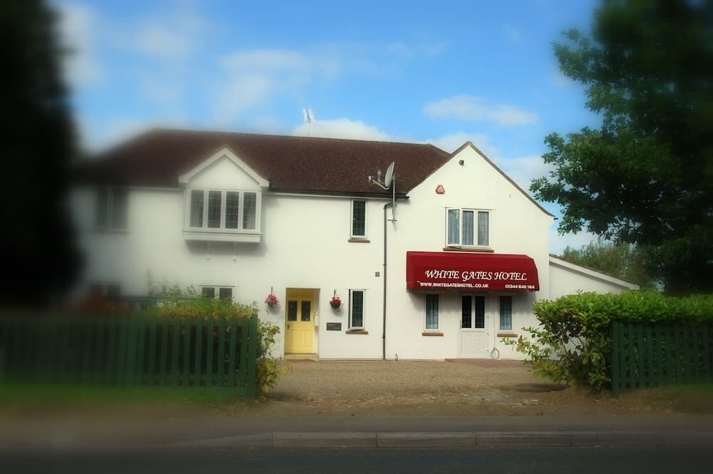 White Gates Hotel