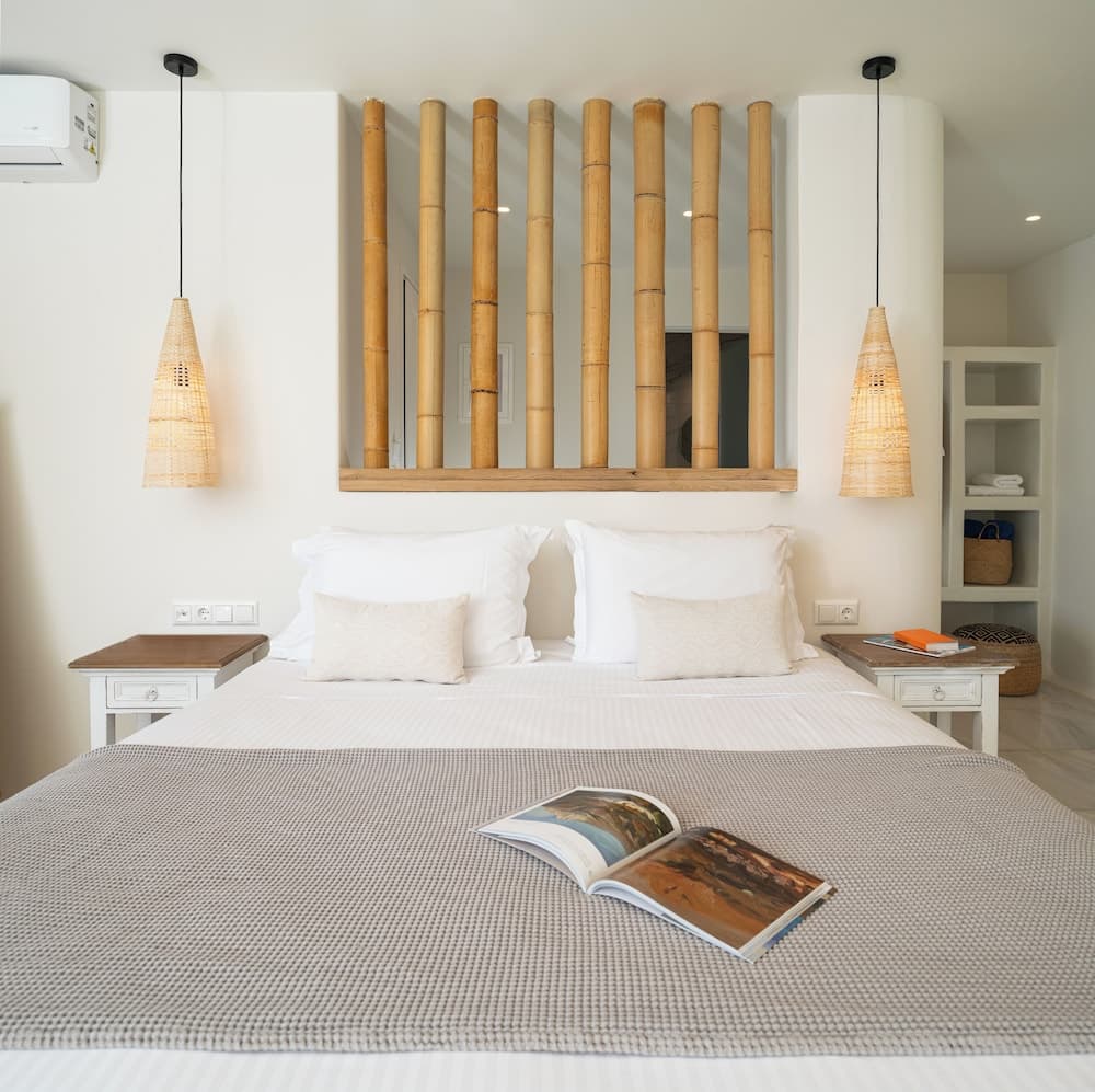 Finikas Hotel