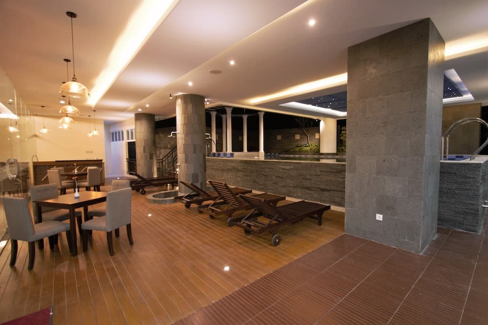 Tara Hotel