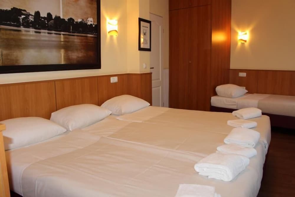 Altan Hotel