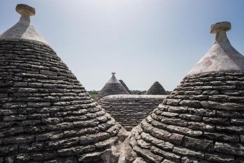 16 Trulli