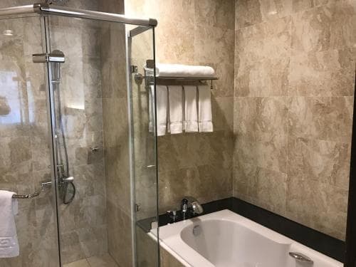 ML Hotel