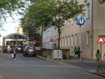 CheckVienna Apartment Meiselstrasse